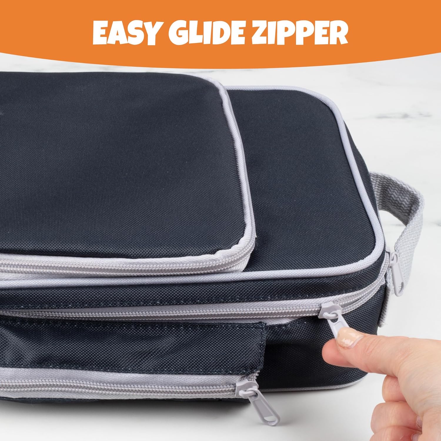 حقيبة غذاء معزولة بجيب للوجبات الخفيفة وحامل زجاجة ماء - حقيبة غداء مدرسية للأولاد أو الأطفال تبقي الطعام دافئًا أو باردًا لفترة أطول - حقيبة قابلة لإعادة الاستخدام تناسب معظم صناديق بنتو، أكياس الثلج، وحاويات التعشيش - أزرق - Image 5